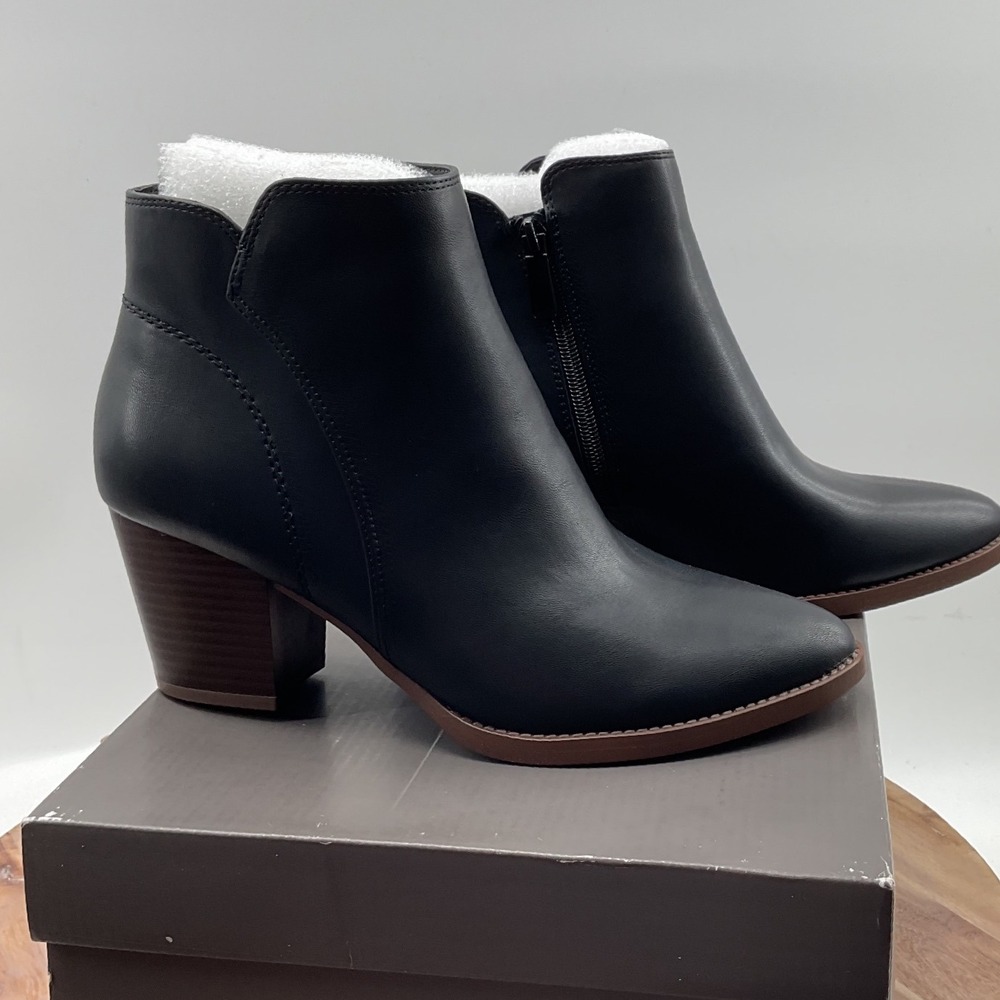 Style & Co Womens Black Faux Leather Side Zip Stacked Block Heel Ankle Boots